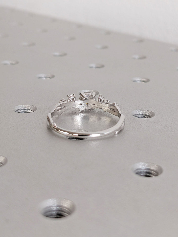 diamond ring for fiancee,