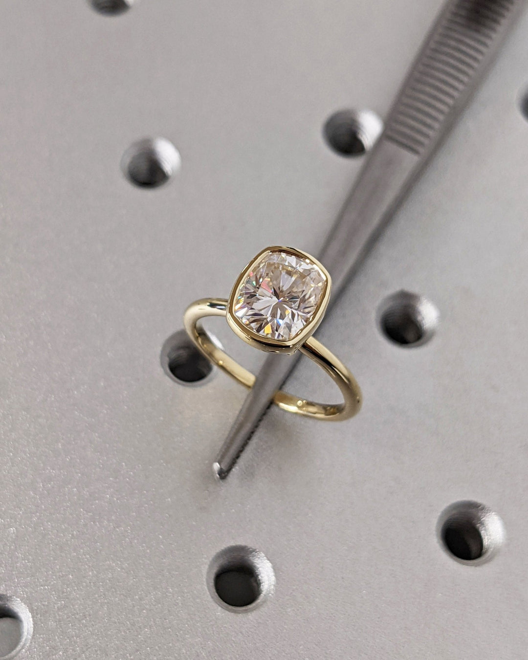 romantic diamond ring