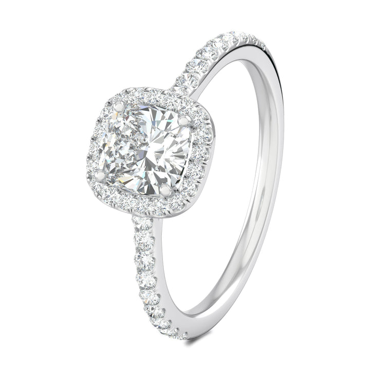 cushion cut center diamond,