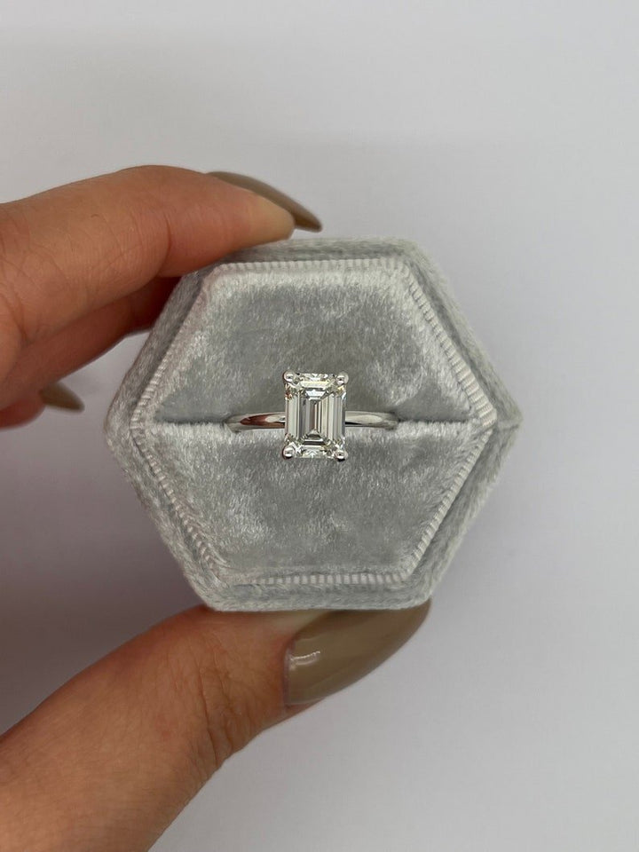 romantic engagement ring,