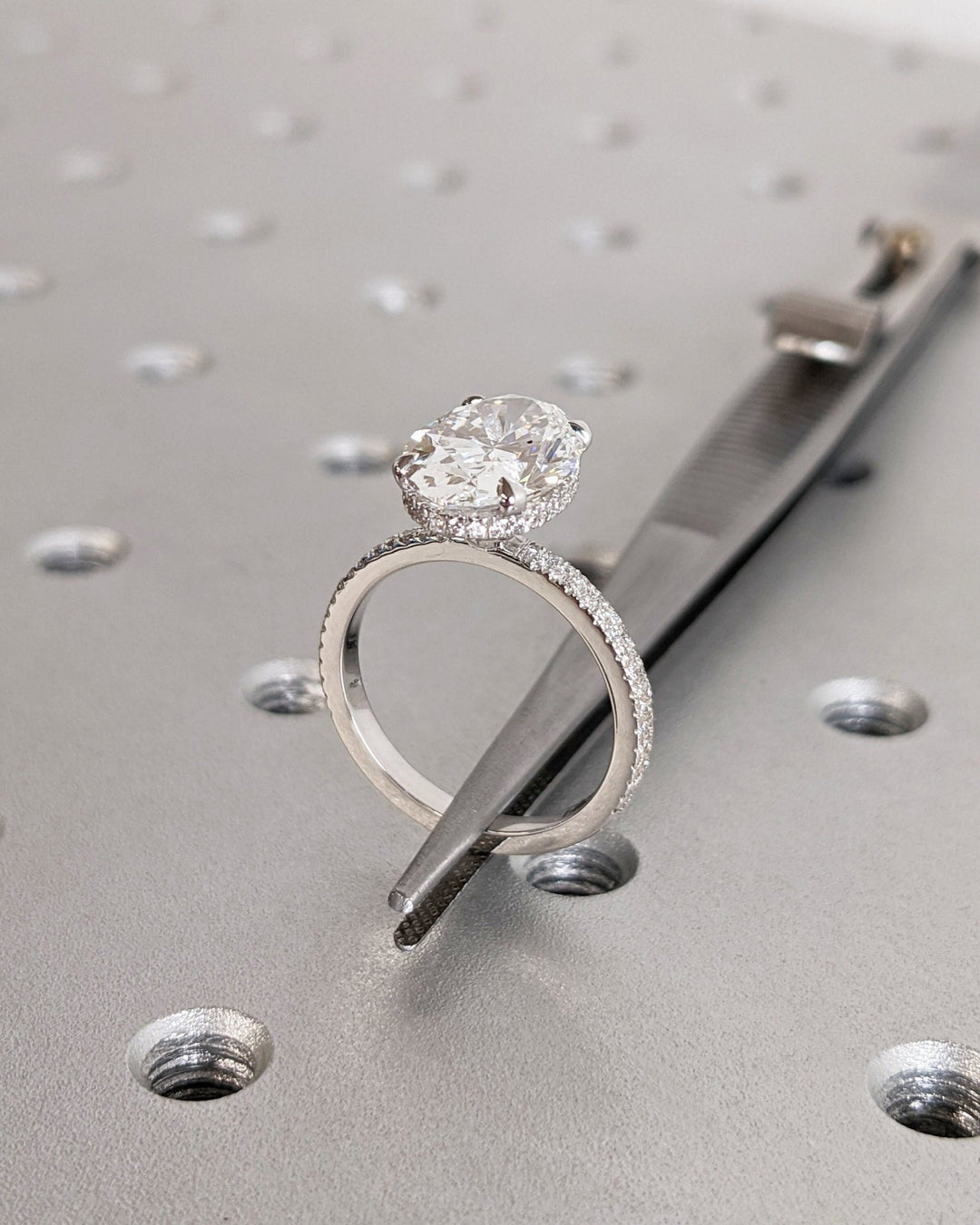 oval cut engagement jewelry for women,