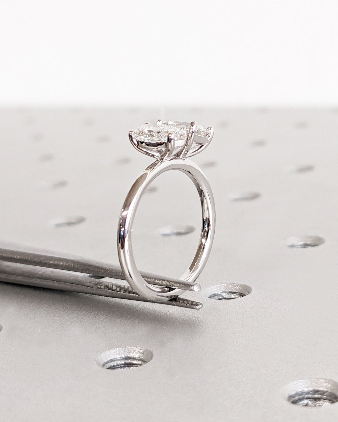 luxury proposal ring,