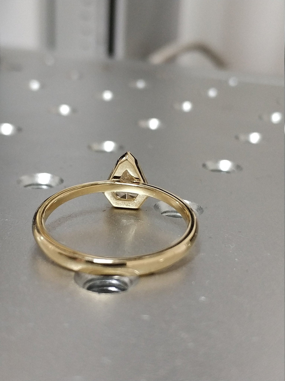 dazzling kite diamond bridal ring,