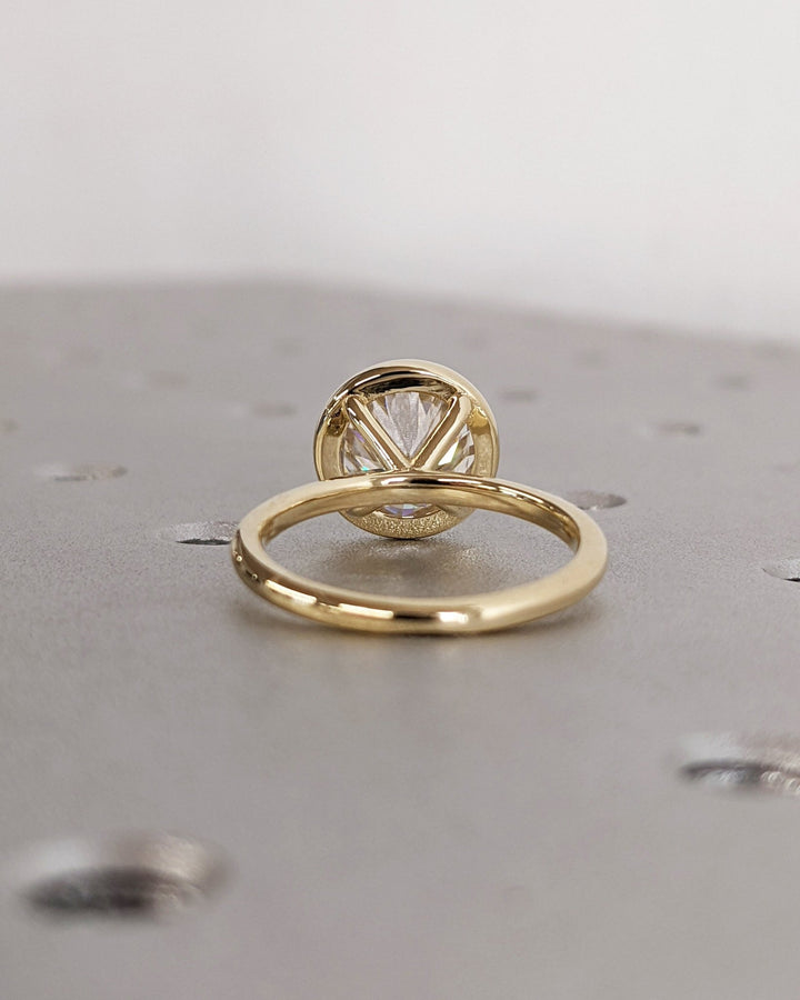 luxury bridal engagement ring,