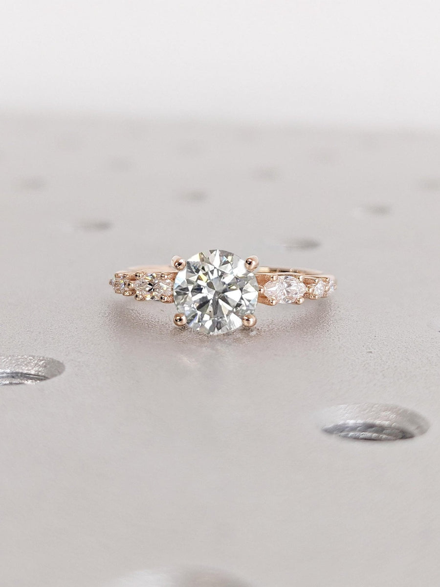 romantic diamond ring,