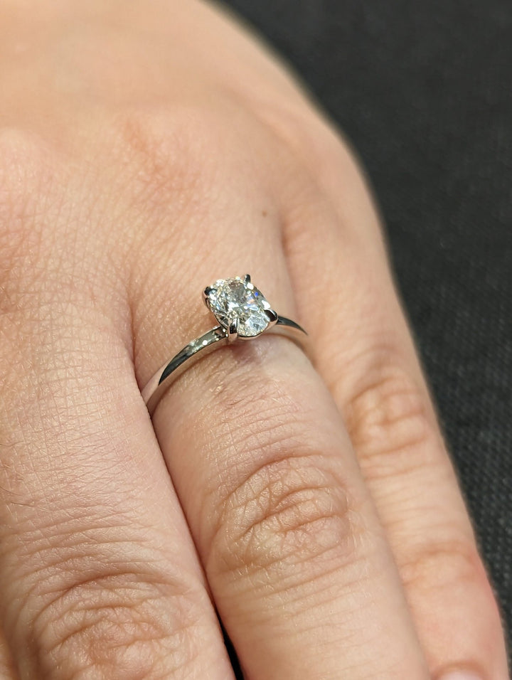 wedding proposal ring,