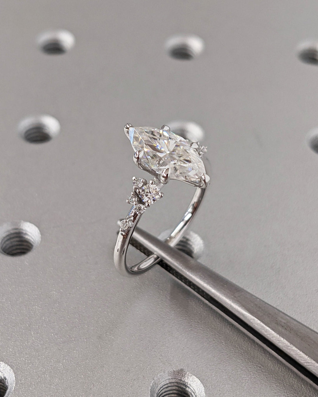 dazzling marquise cut diamond,