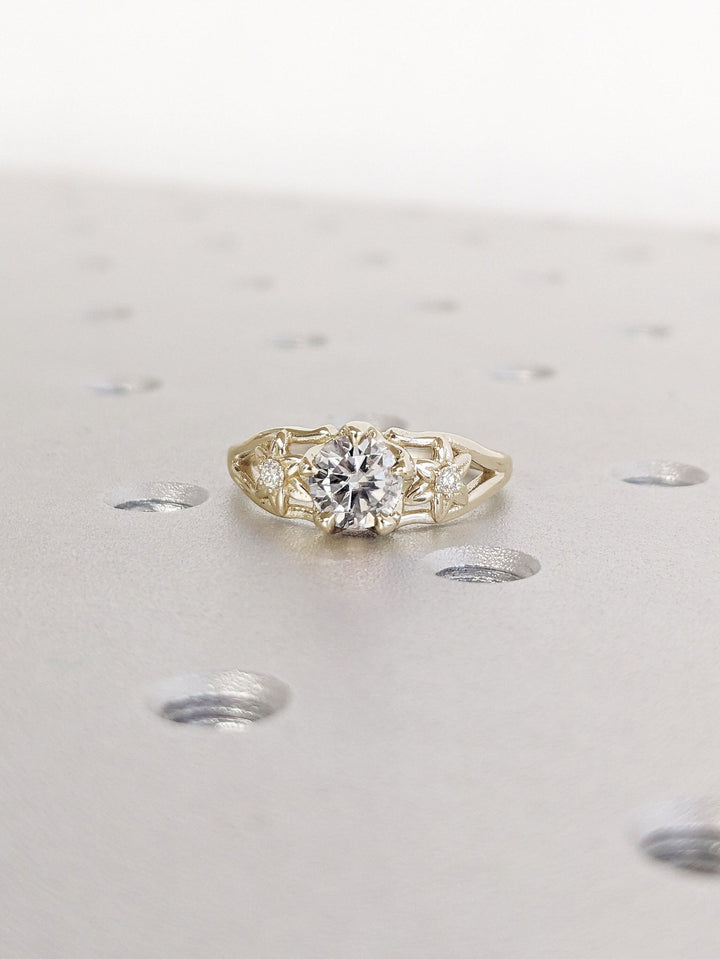 sparkling round diamond ring