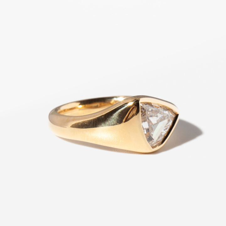 diamond signet engagement ring, luxury signet ring, modern proposal ring, engagement ring for her, bridal jewelry, wedding jewelry, luxury jewelry gift, modern romance ring, artisan engagement ring, handcrafted luxury ring, premium bridal jewelry, luxury romance jewelry, bridal keepsake ring