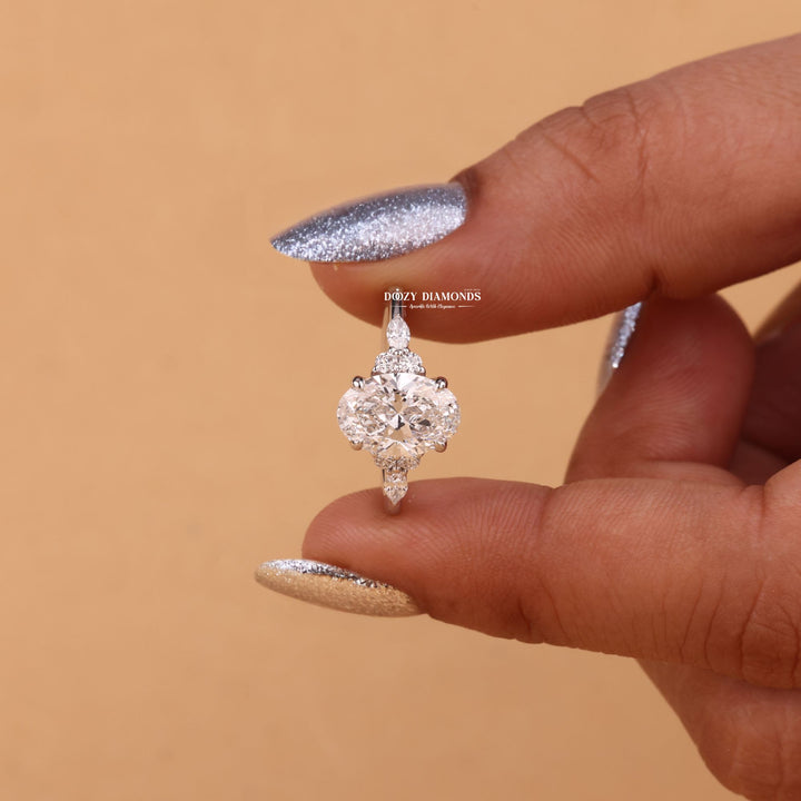 2.50CT-3.50CT Oval Cut F/VS1 Lab Grown Diamond Cluster Engagement Ring