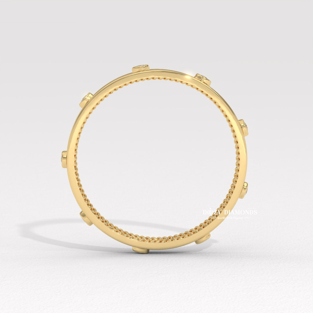 Round Diamond Flush Set Wedding Band