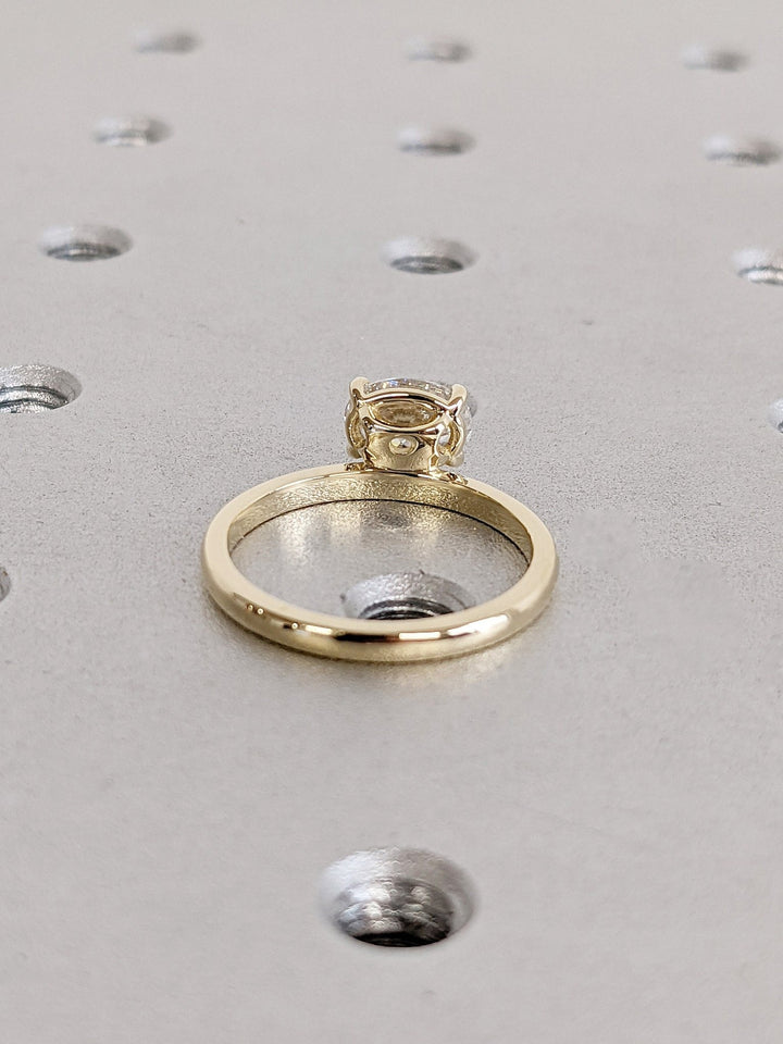 luxury oval bridal jewelry,