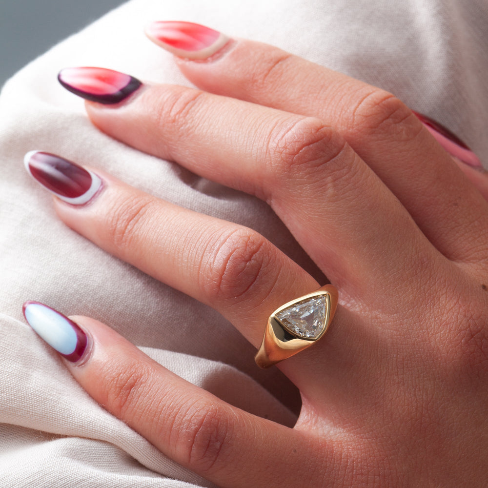 eco friendly diamond ring, conflict free diamond ring, certified lab grown diamond, premium lab diamond ring, luxury lab grown diamond, sustainable luxury jewelry, ethical bridal jewelry,