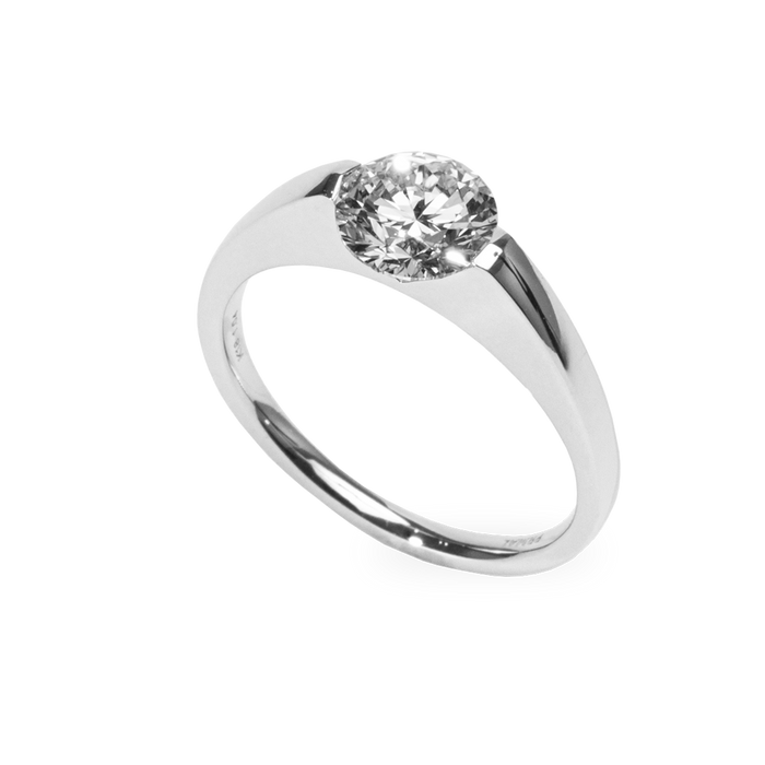 1.0CT-2.0CT Round Cut Lab Grown Diamond Engagement Ring for Her