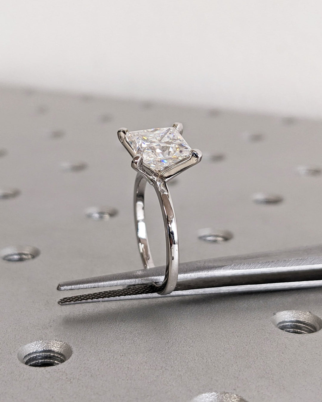 2 Carat Princess Cut Diamond Engagement Ring for Women