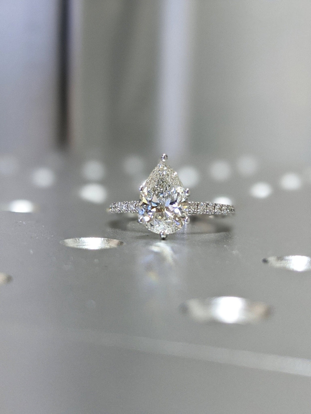exquisite diamond ring