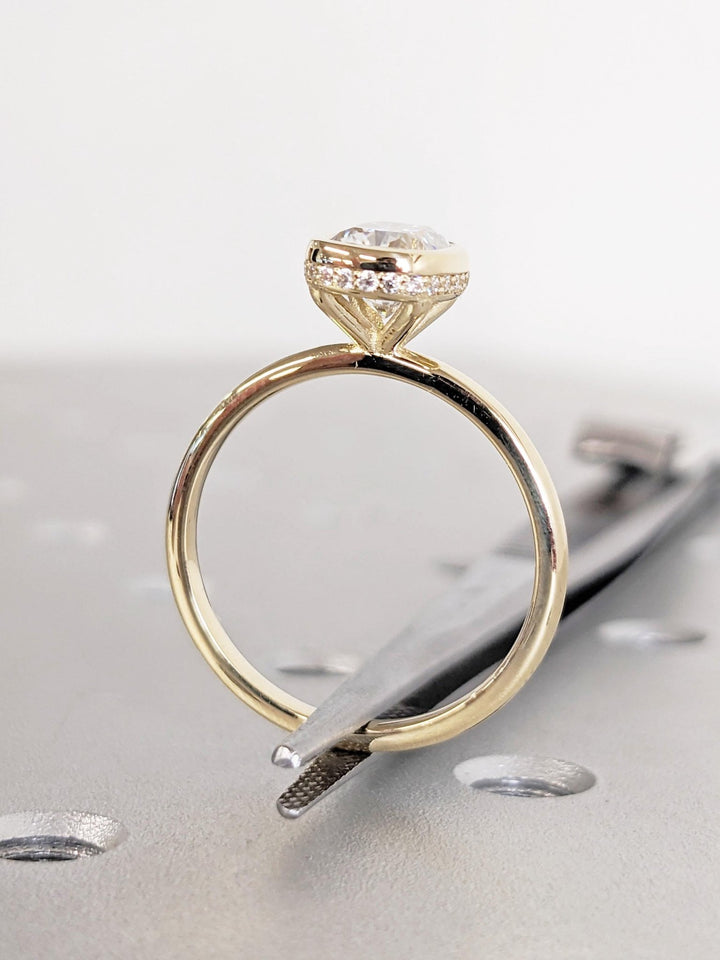 contemporary bridal ring