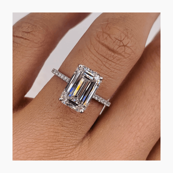 glamorous engagement ring,