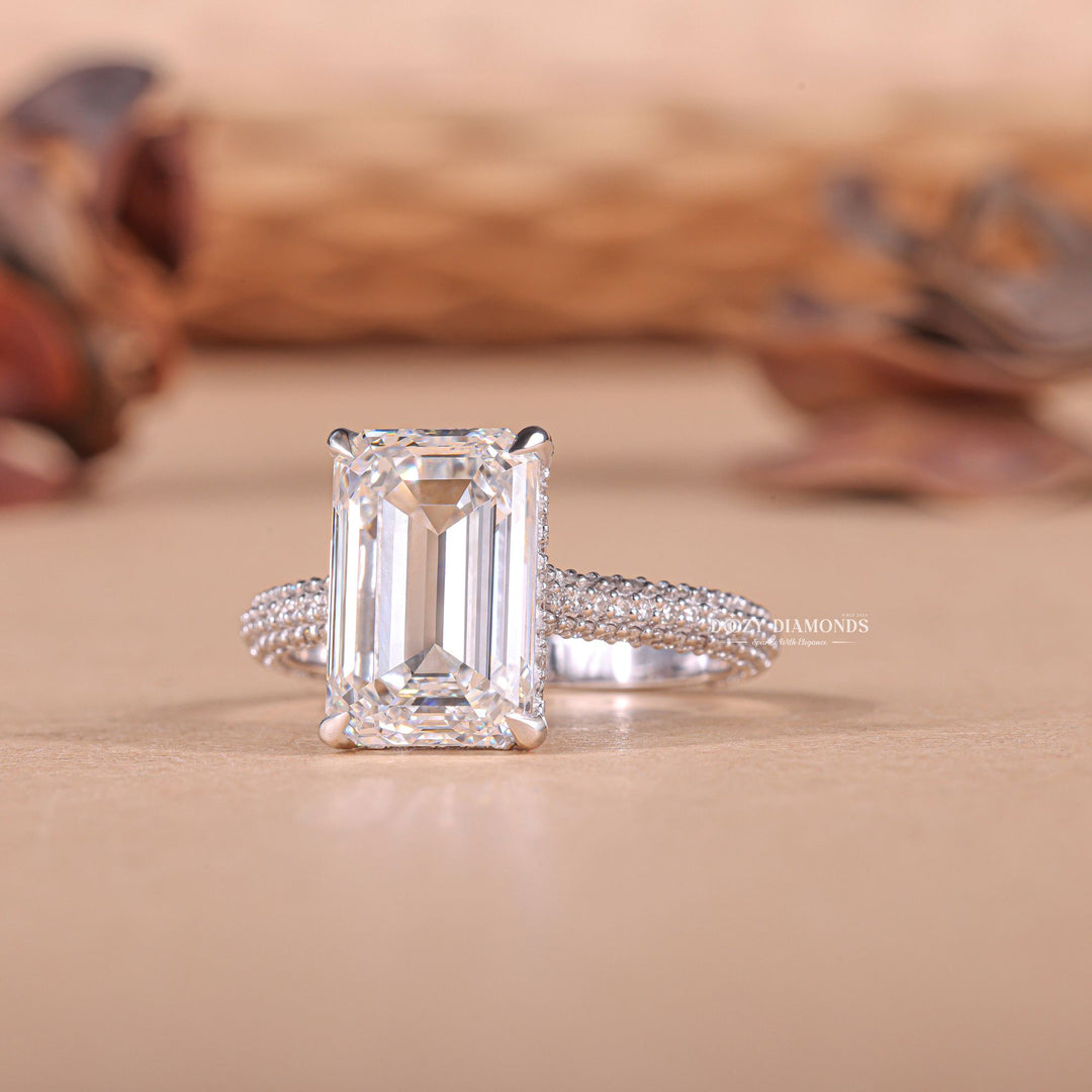 pavé band lab grown diamond ring

lab created diamond engagement ring

emerald shape diamond engagement ring