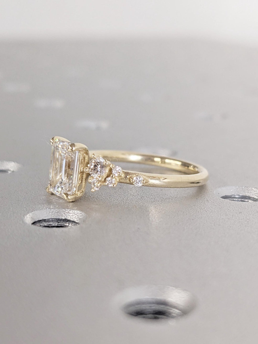 emerald cut diamond fashion ring,