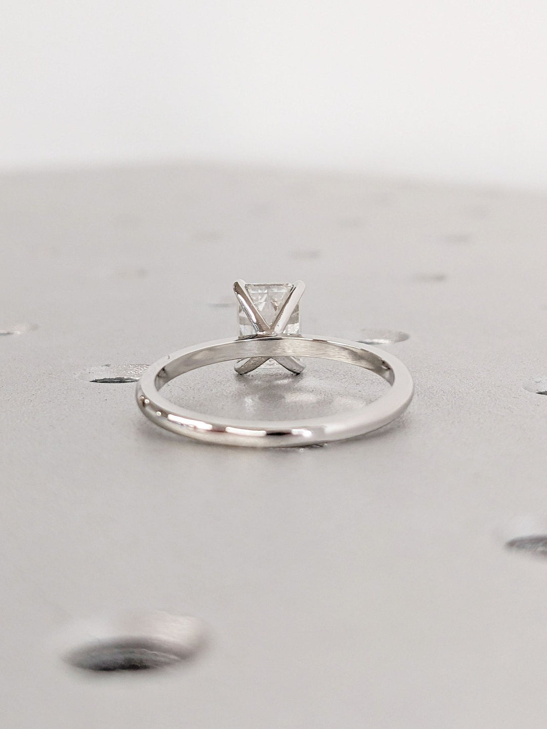 elegant emerald cut ring, luxury