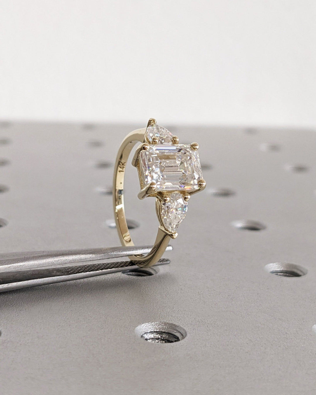 emerald cut engagement jewelry for women,