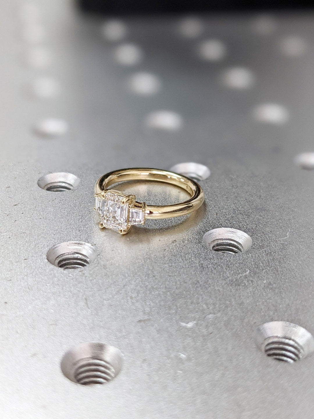 bridal engagement ring,
