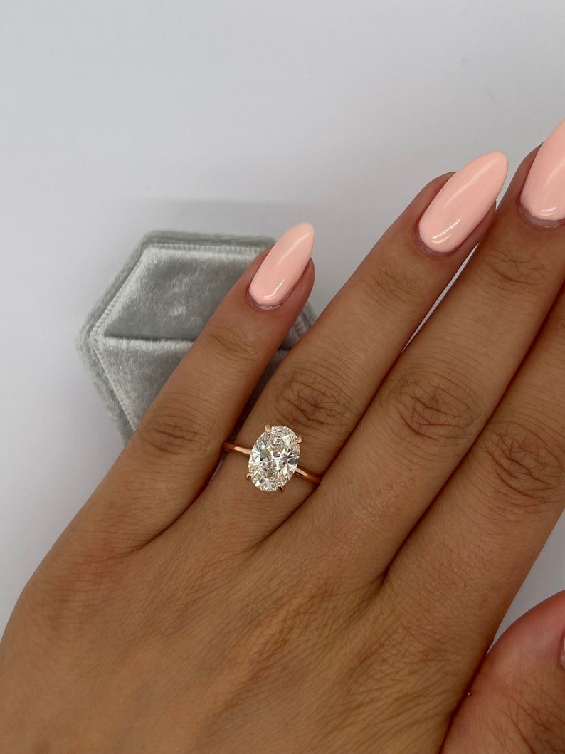 custom engagement ring,