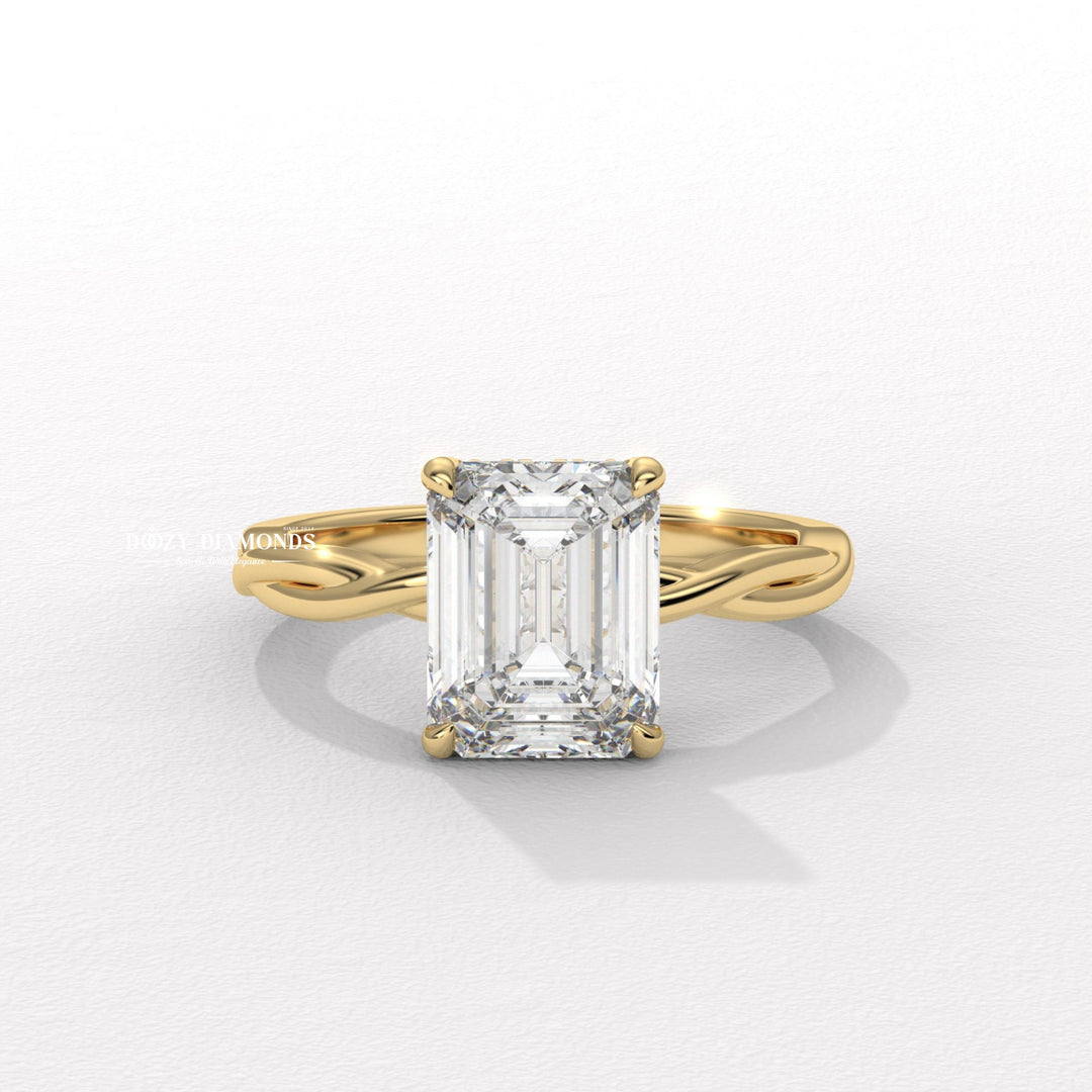 eirloom engagement ring, sophisticated diamond ring, luxury ring for women, wedding proposal ring, premium bridal jewelry, timeless bridal jewelry, elegant bridal jewelry, emerald halo ring,