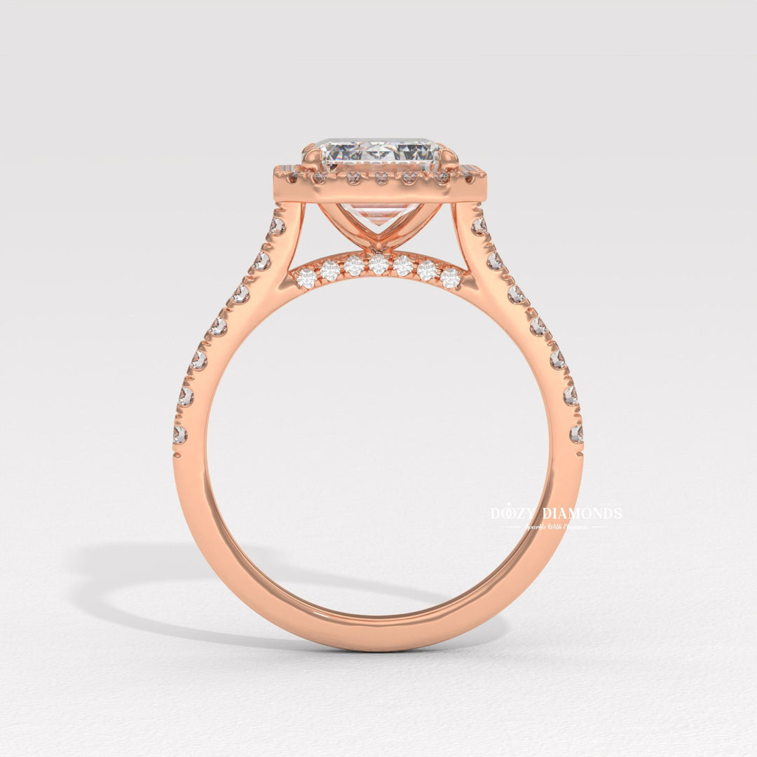 Vintage style emerald ring
Art Deco engagement ring
Classic engagement ring
Diamond halo setting