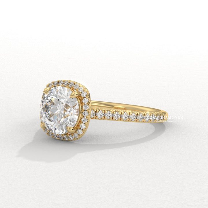 Round cut engagement ring
Diamond halo engagement ring
Lab diamond engagement ring
Round halo ring
