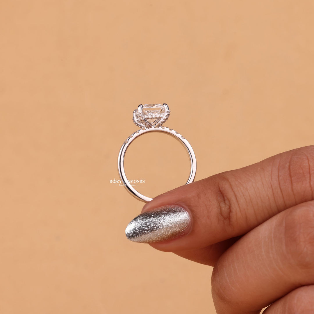 premium engagement ring, luxury proposal jewelry, engagement ring artistry, fine craftsmanship jewelry, upscale engagement ring, engagement ring beauty, elegant proposal ring, romantic jewelry gift, diamond ring craftsmanship, bridal jewelry collection