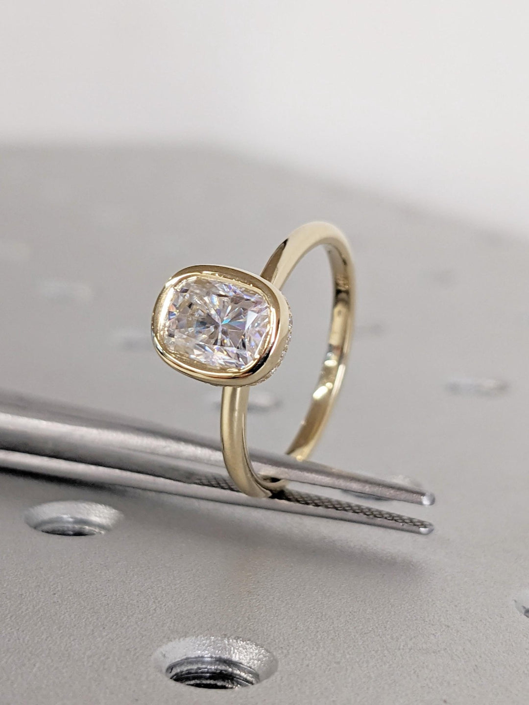 luxury engagement jewelry