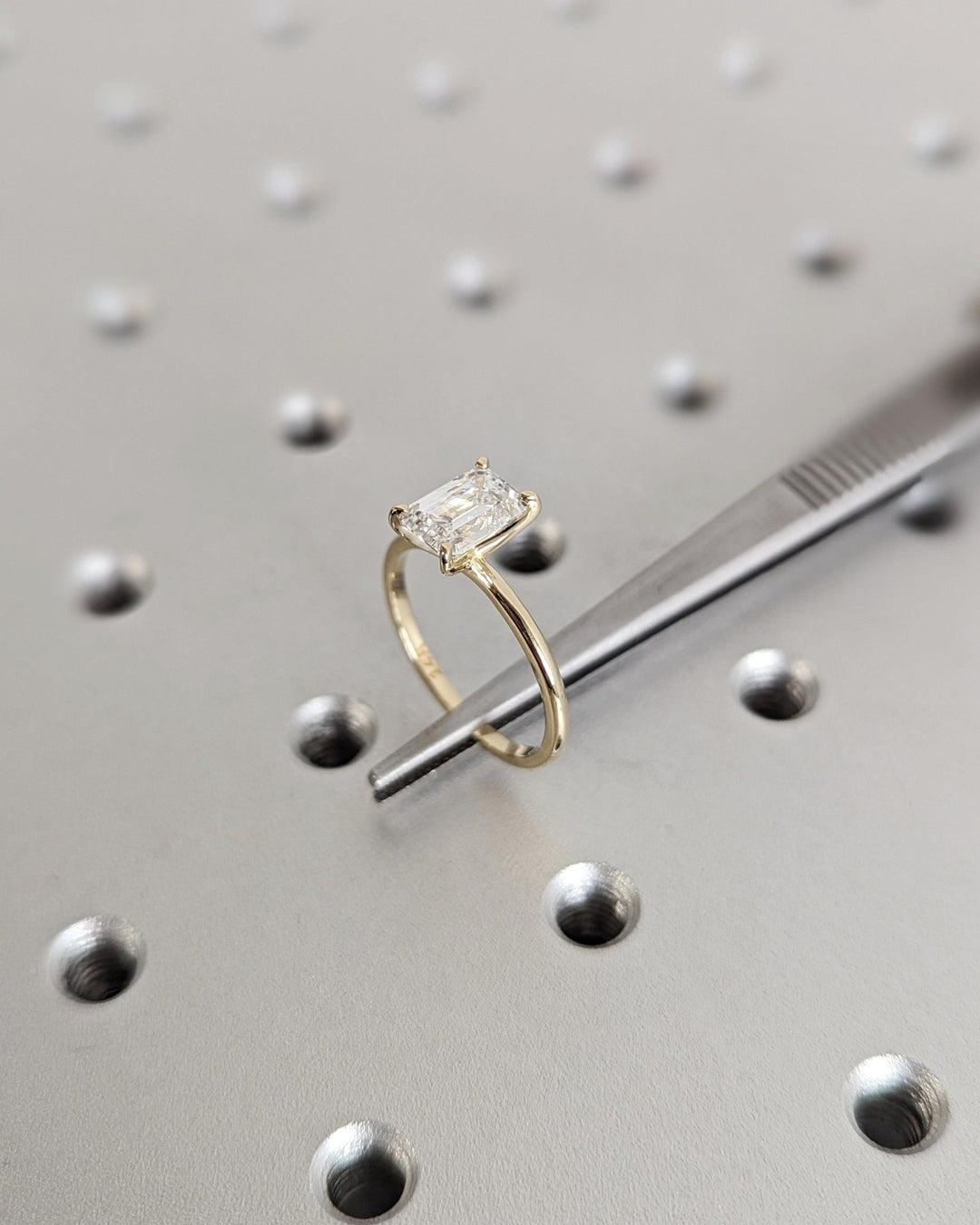 emerald diamond solitaire setting,