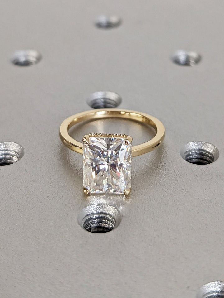 radiant hidden halo diamond setting,