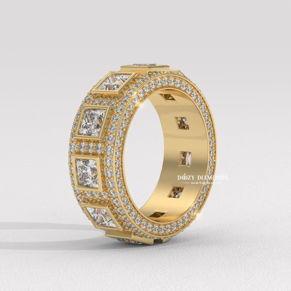 Round & princess cut wedding band
Eternity band with two diamond shapes
Lab grown diamond eternity ring
