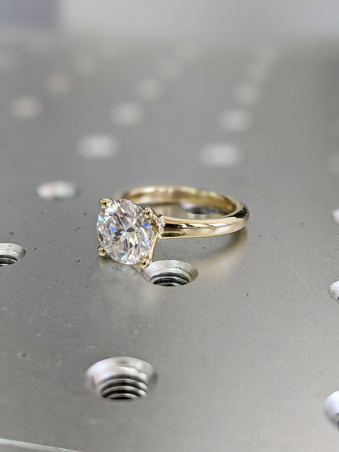 2.50 carat round cut solitaire lab grown diamond engagement ring
