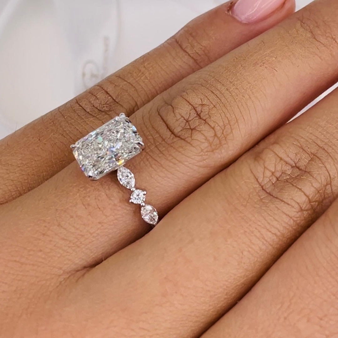 sophisticated diamond ring,