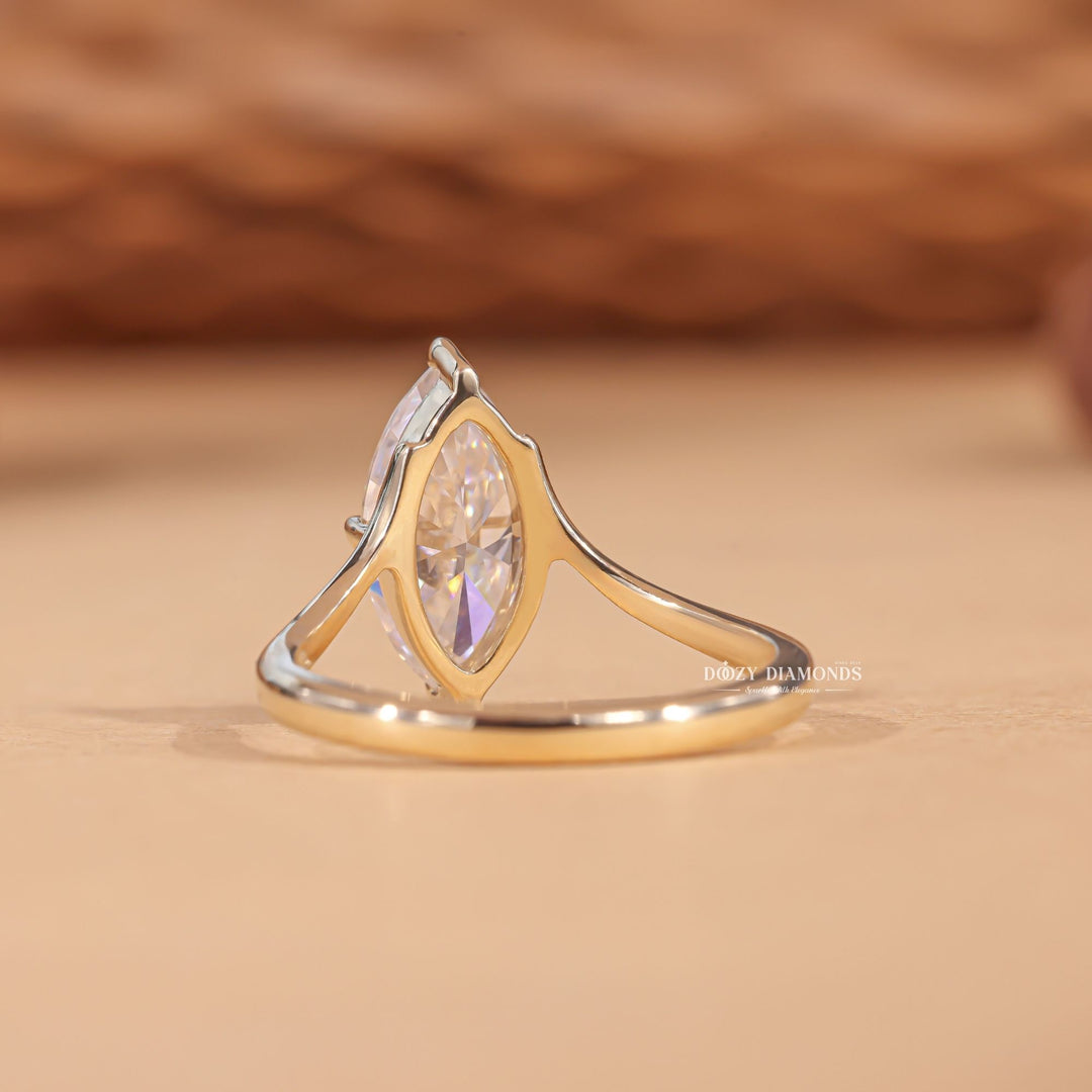 wedding proposal ring, engagement ring for women, fine jewelry engagement ring, elegant diamond ring women, timeless diamond ring, women diamond jewelry, luxury bridal jewelry,