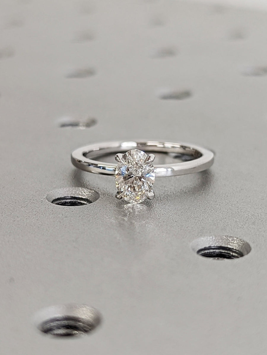 contemporary engagement ring,