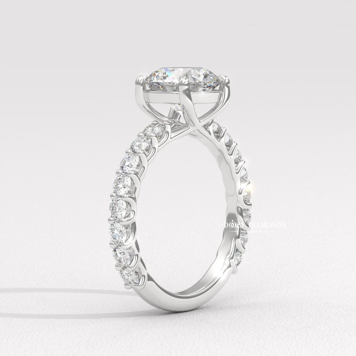 round cut diamond ring, diamond engagement ring, engagement ring for women, bridal ring,