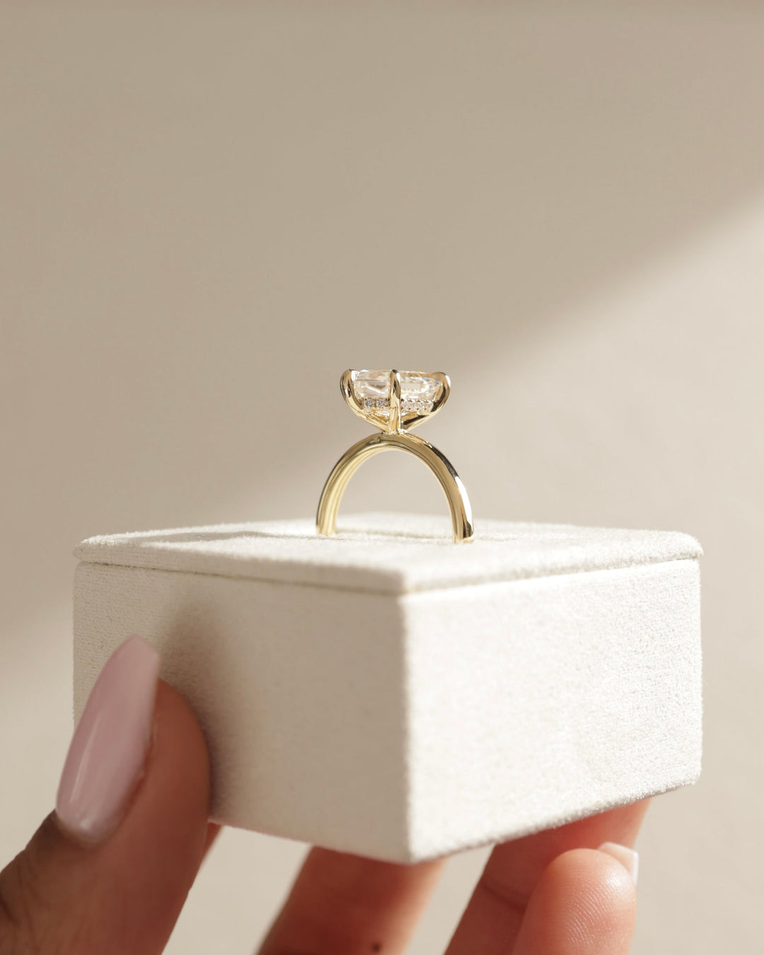 fine jewelry hidden halo setting, diamond hidden halo mounting, concealed diamond halo mounting, under gallery halo setting, hidden gallery halo setting, gallery halo setting, open gallery hidden halo, closed gallery hidden halo, modern solitaire hidden halo, classic solitaire hidden halo, minimalist solitaire hidden halo, refined solitaire hidden halo, elegant solitaire mounting,