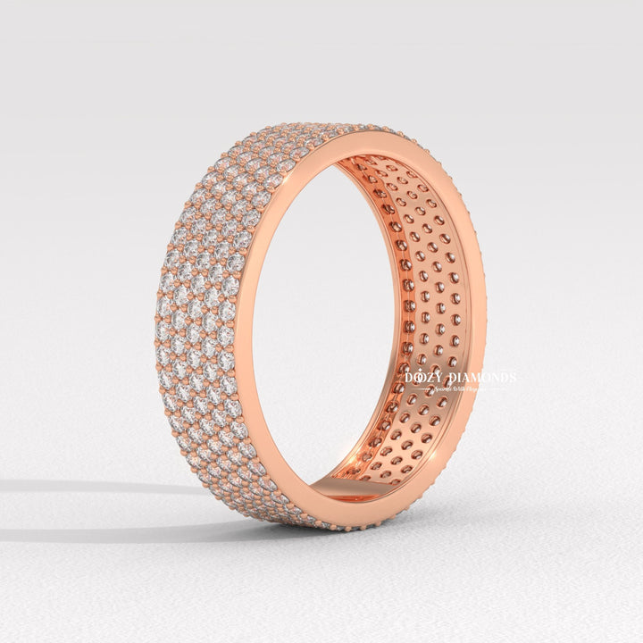 Conflict free wedding ring
Handmade gold jewelry
Custom pave wedding band