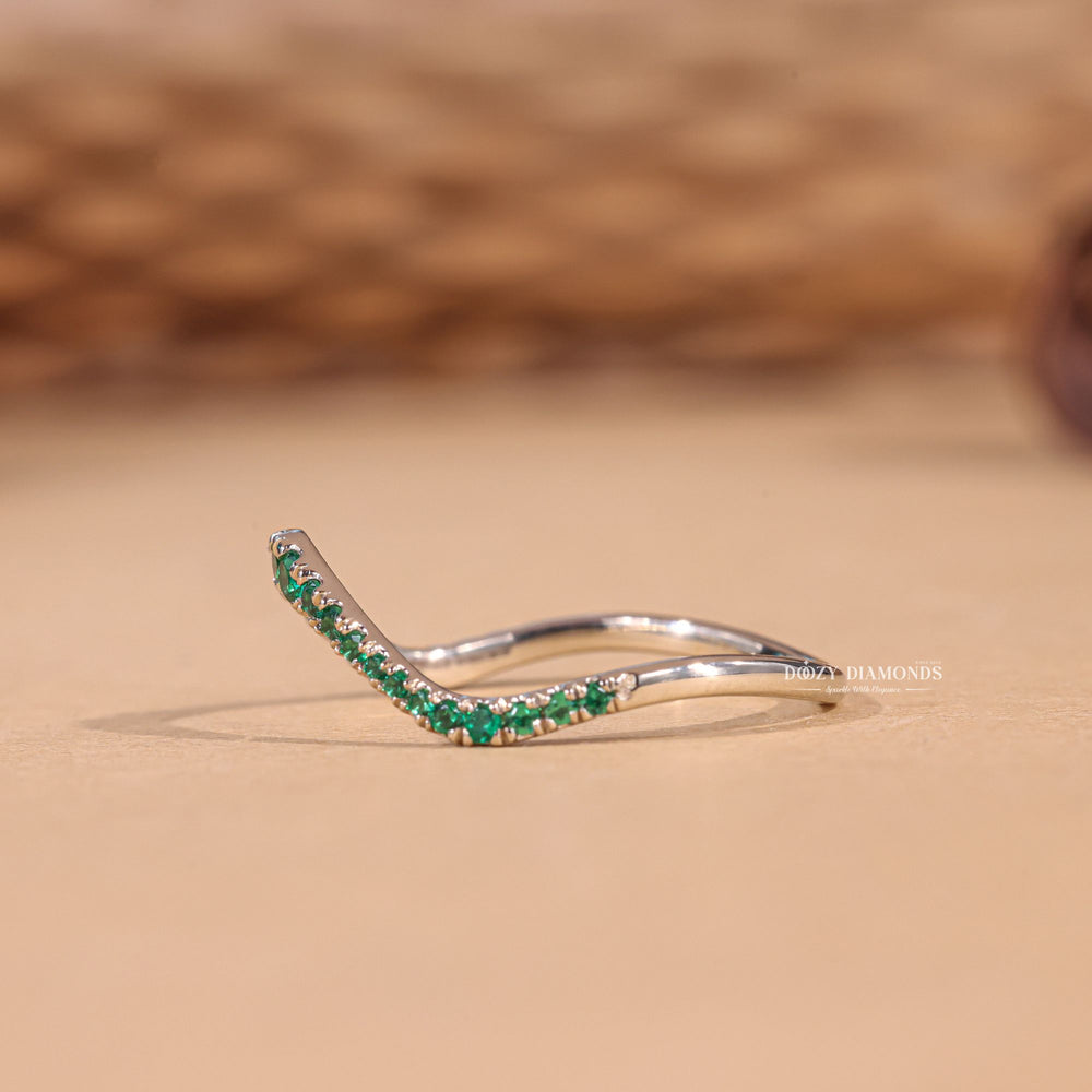 curved green diamond band for engagement ring

lab grown green diamond bridal band

unique green diamond wedding ring