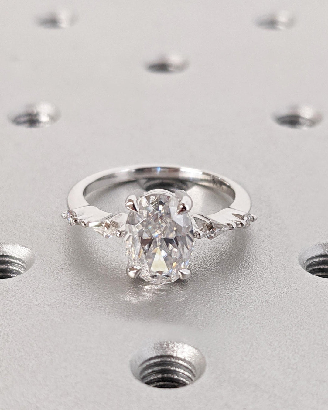 oval cut fine diamond ring,