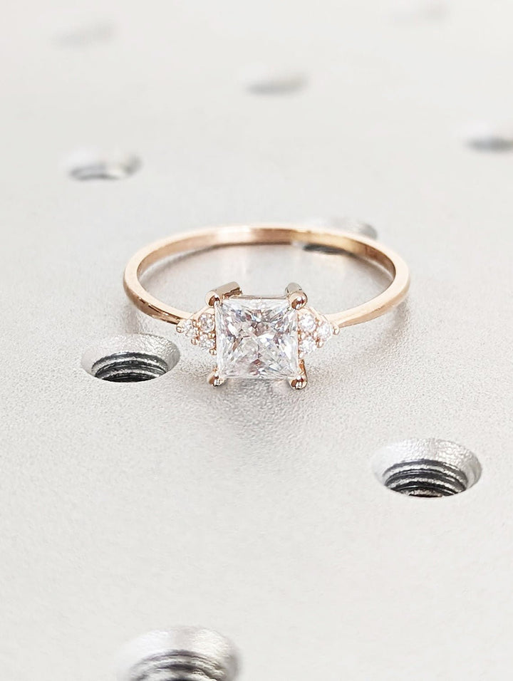 princess cut luxury engagement ring,