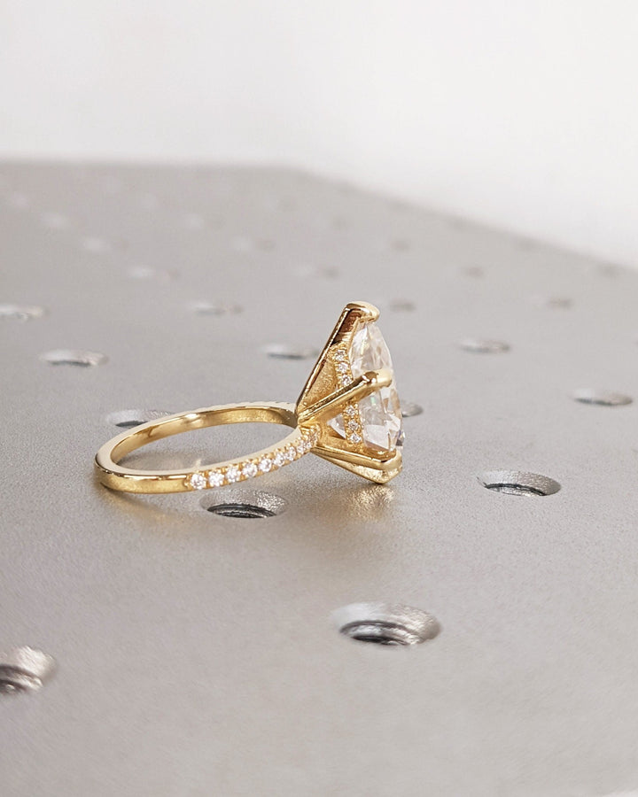 classic pear diamond bridal ring