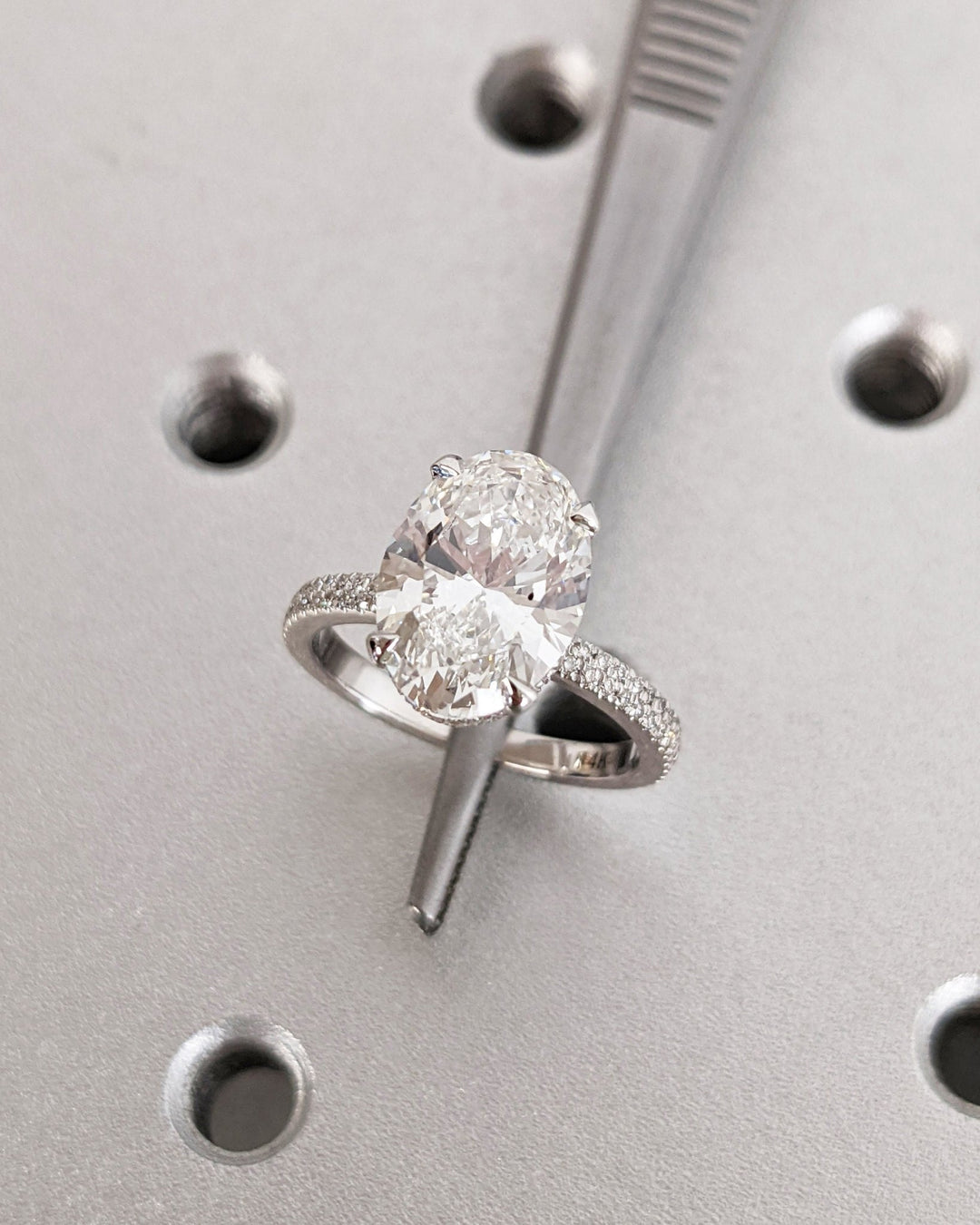 oval cut wedding proposal ring,