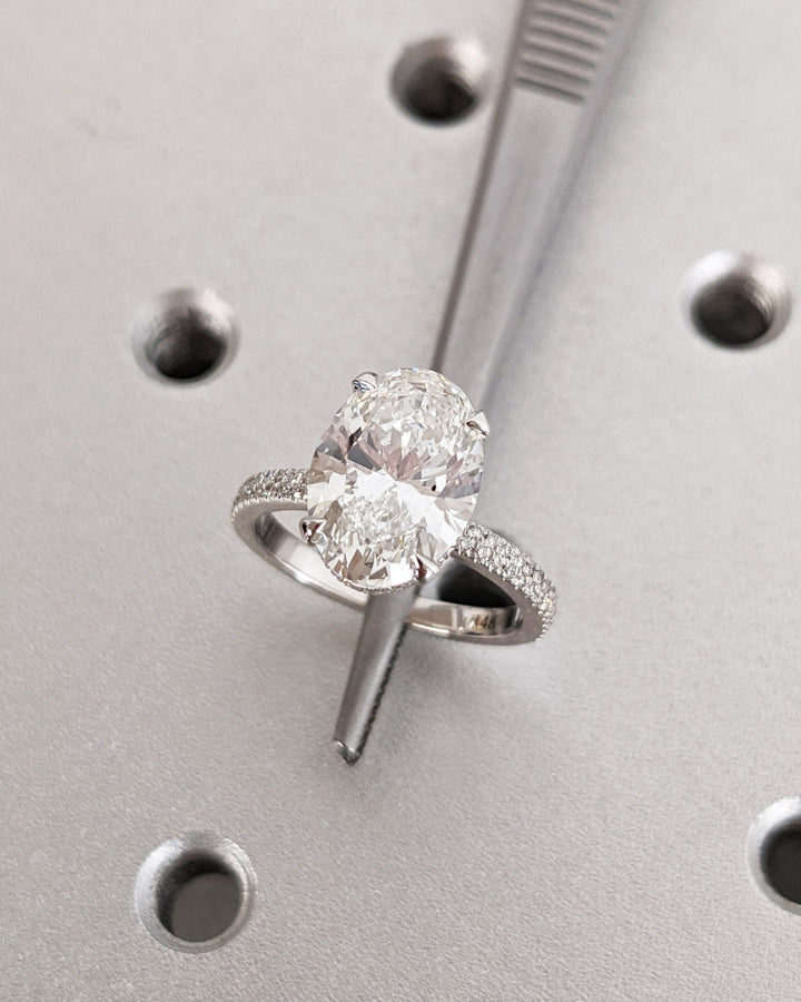 oval cut wedding proposal ring,