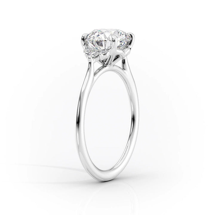 near colorless diamond ring,